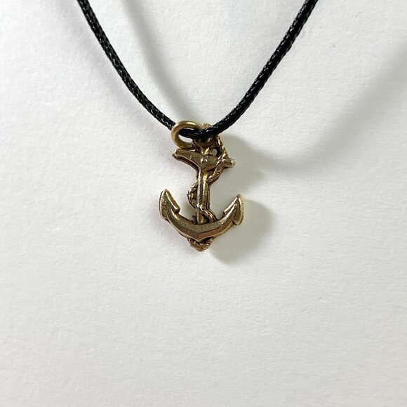 ⭐Gold-tone Tiny Boat Anchor Pendant/Charm - Picture 2 of 3